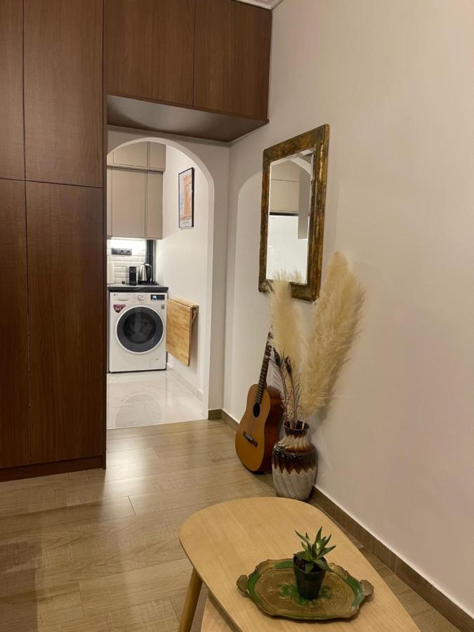 Cute Tiny Apartment In The Heart Of Flisvos Athènes Extérieur photo