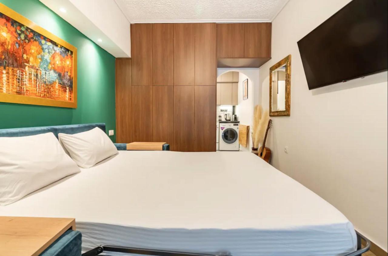 Cute Tiny Apartment In The Heart Of Flisvos Athènes Extérieur photo